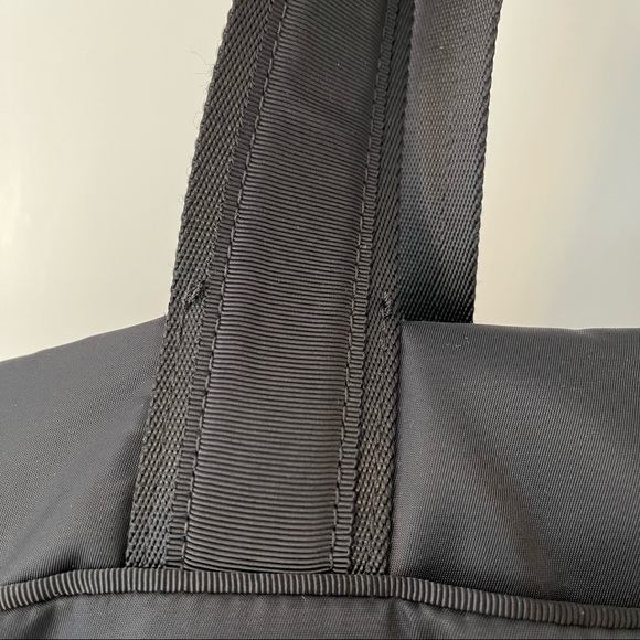 Lululemon Double Up Tote - Black - Picture 8 of 16